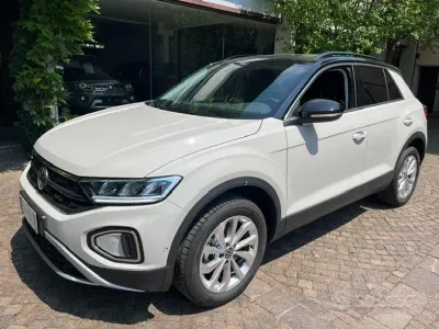 Usata VW T-Roc Edition 116 CV (85 kW) 2025 Bianco SUV