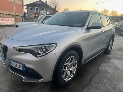 Usata Alfa Romeo Stelvio Business 190 CV (139 kW) 2021 Argento SUV