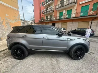 Usata Land Rover Range Rover evoque 190 CV (139 kW) 2012 Grigio SUV