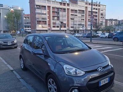 Usata Hyundai i10 Classic 67 CV (49 kW) 2015 Grigio Utilitaria
