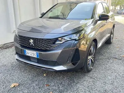 Usata Peugeot 3008 Allure 131 CV (96 kW) 2023 Grigio SUV