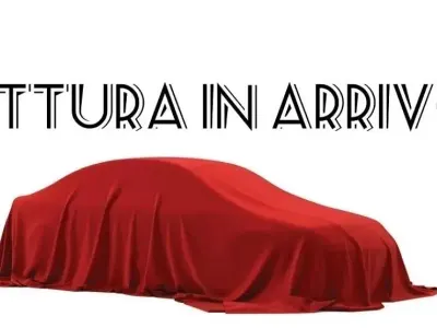 Usata Honda Jazz Comfort 101 CV (74 kW) 2017 Rosso Utilitaria
