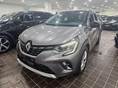 Usata Renault Captur Intens 101 CV (74 kW) 2023 Grigio montagna metallizzato SUV