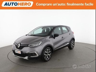 Usado Renault Captur Intens 90 CV (66 kW) 2017 Gris SUV