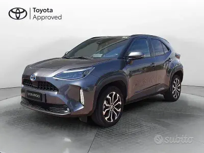 Usata Toyota Yaris Cross Trend 116 CV (85 kW) 2023 Grigio SUV