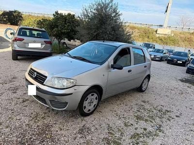 Usata Fiat Punto Active 60 CV (44 kW) 2005 Grigio Utilitaria