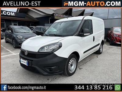 Begagnad Fiat Doblò 105 HK (77 kW) 2022 Vit Minibuss