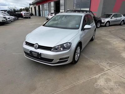 Usata VW Golf VII Highline 110 CV (80 kW) 2016 Grigio Berlina