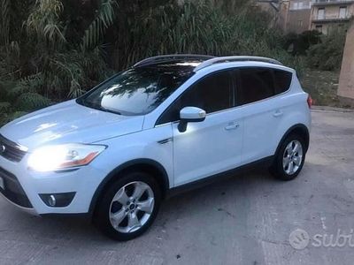 Usata Ford Kuga Titanium 163 CV (119 kW) 2011 Bianco SUV