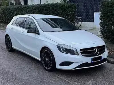 Usata Mercedes A200 136 CV (100 kW) 2014 Bianco Utilitaria