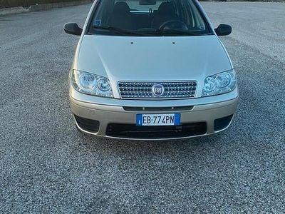 Usata Fiat Punto Classica 70 CV (51 kW) 2010 Grigio Utilitaria