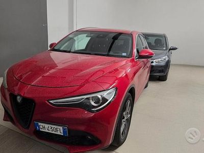 Usata Alfa Romeo Stelvio 210 CV (154 kW) 2019 Rosso SUV