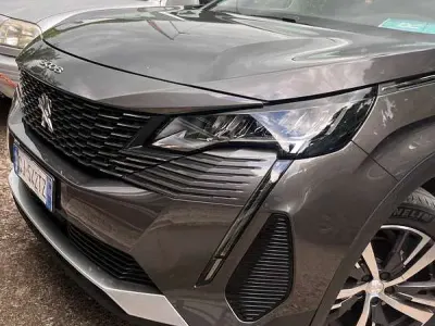 Usata Peugeot 5008 131 CV (96 kW) 2022 Grigio SUV