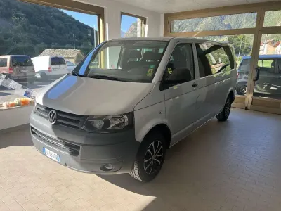 Usata VW Caravelle Comfortline 140 CV (102 kW) 2010 Furgone