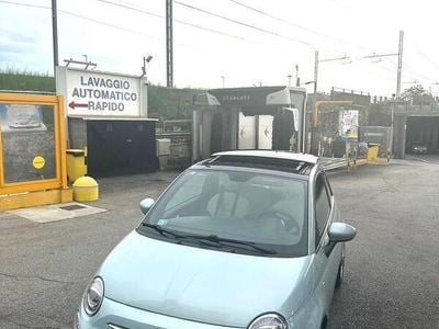 Usata Fiat 500 Dolcevita 69 CV (50 kW) 2022 Blu/azzurro Utilitaria