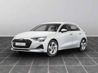 Bianco Nuova 2025 Audi A3 Advanced Berlina | 42.900 € (Cara)