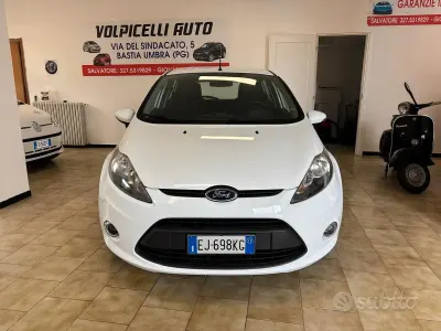 Occasion Ford Fiesta 68 ch (50 kW) 2011 Blanc Berline