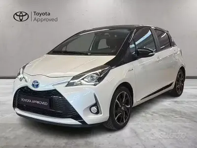 Usata Toyota Yaris Hybrid Edition 101 CV (74 kW) 2018 Bianco Berlina