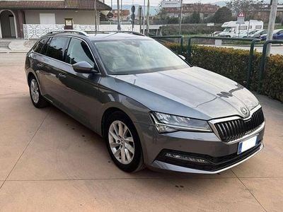 Usata Skoda Superb Executive 150 CV (110 kW) 2023 Grigio Station wagon