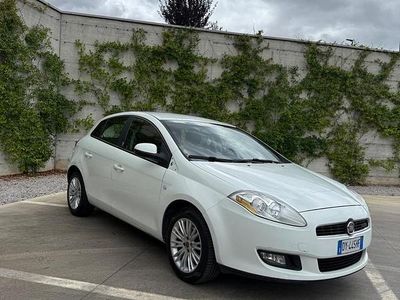 Usata Fiat Bravo Dynamic 105 CV (77 kW) 2009 Bianco Utilitaria