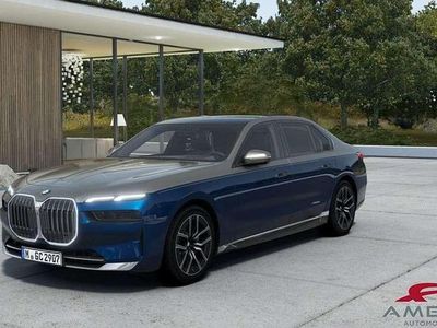 Nuova BMW 740 Sport Line 340 CV (250 kW) 2025 Blu Berlina