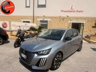 Gebraucht Peugeot 208 Allure 101 PS (74 kW) 2025 Grau Kleinwagen