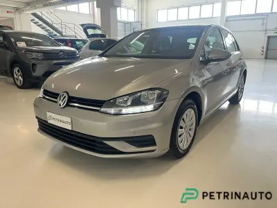 Usata VW Golf VII 110 CV (80 kW) 2017 Grigio