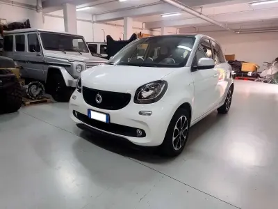 Usata Smart ForFour Passion 71 CV (52 kW) 2016 Bianco Utilitaria