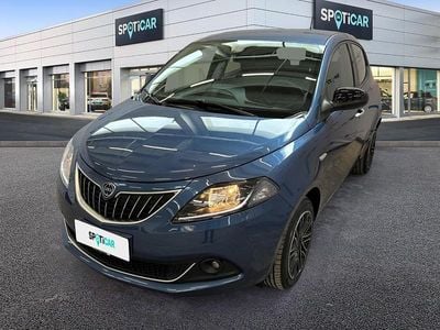 Usata Lancia Ypsilon Gold 69 CV (50 kW) 2023 Blu Utilitaria
