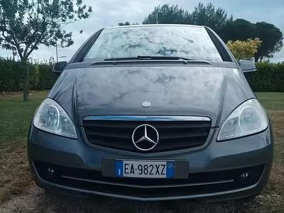 Gebraucht Mercedes A160 Executive 95 PS (69 kW) 2010 Grau Limousine