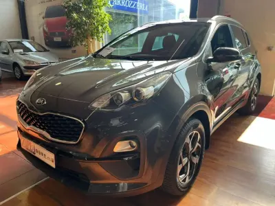 Usata Kia Sportage Style 132 CV (97 kW) 2021 Grigio SUV