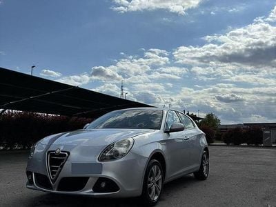 Usata Alfa Romeo Giulietta Distinctive 140 CV (102 kW) 2012 Grigio Utilitaria