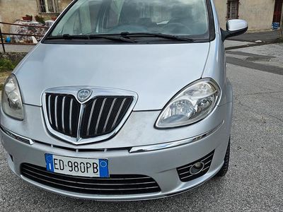 Usata Lancia Musa 90 CV (66 kW) 2010 Grigio Monovolume