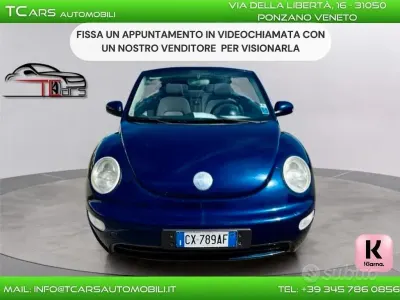 Usata VW New Beetle 105 CV (77 kW) 2005 Blu Utilitaria