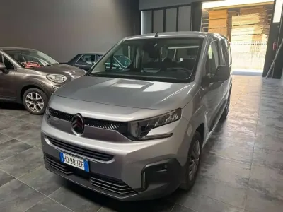 Usata Citroën Berlingo 102 CV (75 kW) 2025 Argento Monovolume