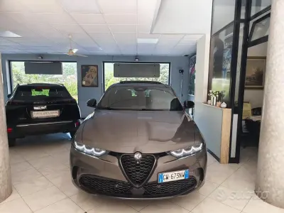 Usata Alfa Romeo Tonale Veloce 131 CV (96 kW) 2026 Grigio SUV
