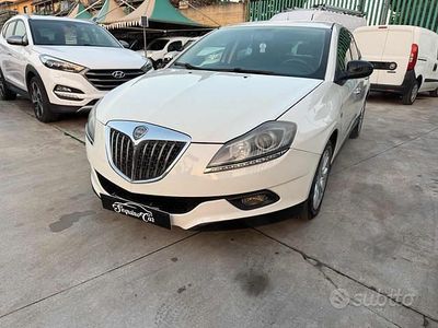 Usata Lancia Delta Gold 105 CV (77 kW) 2012 Bianco Utilitaria