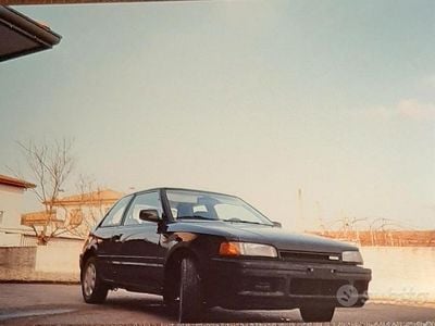 Usata Mazda 323 163 CV (119 kW) 1991 Nero Berlina