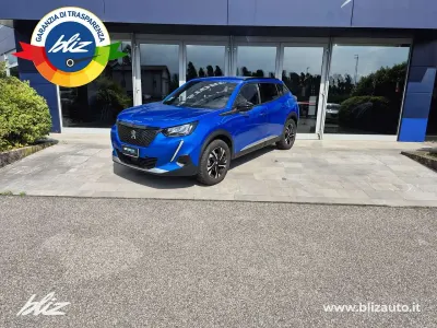 Usata Peugeot 2008 Allure 131 CV (96 kW) 2023 Blu SUV