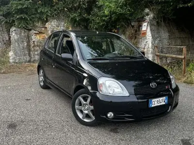 Usata Toyota Yaris 106 CV (77 kW) 2002 Berlina