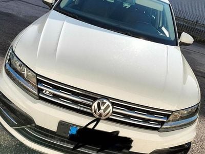 Usata VW Tiguan R-line 150 CV (110 kW) 2020 Bianco SUV
