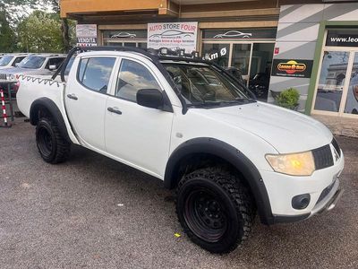 Usata Mitsubishi L200 Invite+ 136 CV (100 kW) 2012 Bianco Pick-up