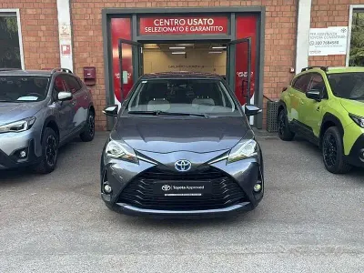 Usata Toyota Yaris Hybrid Active 101 CV (74 kW) 2018 Other Berlina