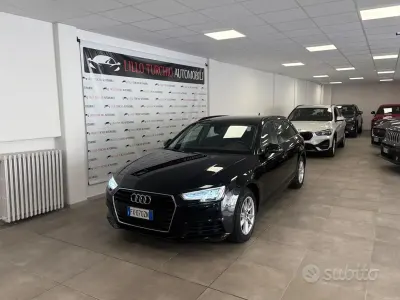 Begagnad Audi A4 Business 122 HK (89 kW) 2019 Svart Kombi