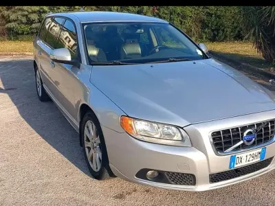 Usata Volvo V70 Summum 163 CV (119 kW) 2007 Station wagon