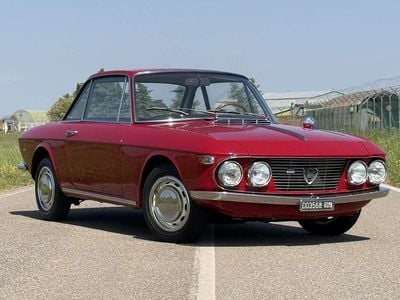 Begagnad Lancia Fulvia 86 HK (63 kW) 1968 Röd Sportkupé