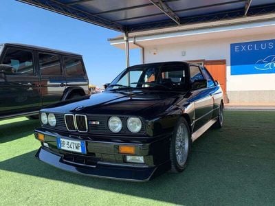 Usata BMW M3 200 CV (147 kW) 1987 Nero Berlina