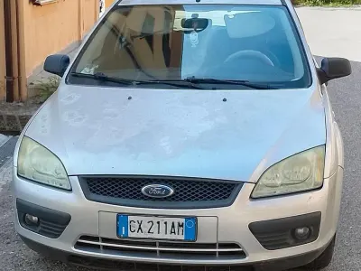 Usata Ford Focus 2005 Verde Station wagon