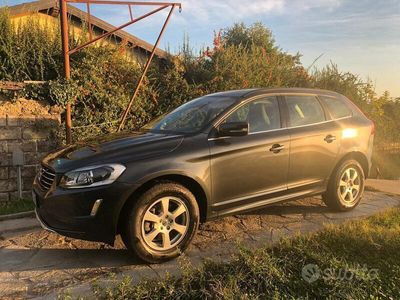 usata Volvo XC60 Momentum