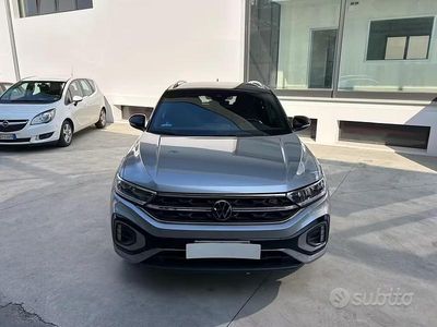 Usata VW T-Roc R-line 150 CV (110 kW) 2022 Grigio SUV